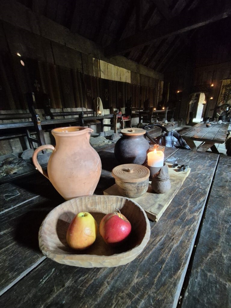 Wikinger Tisch
